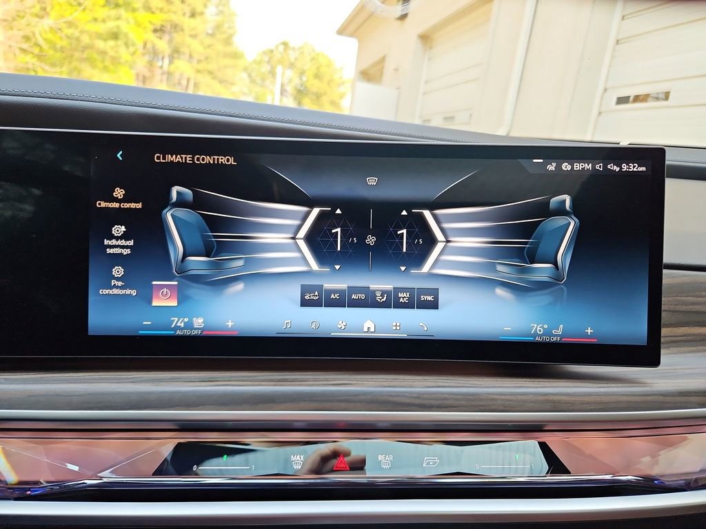 Used 2024 BMW 760i xDrive image 20