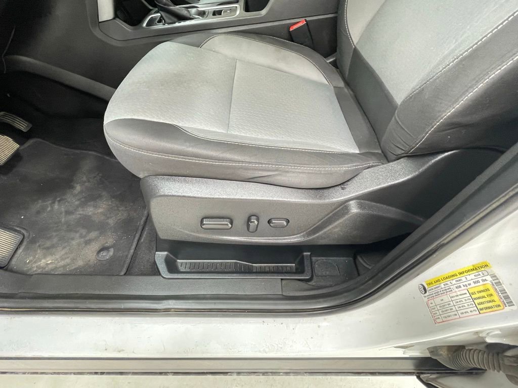 Used 2018 Ford Escape SE image 12