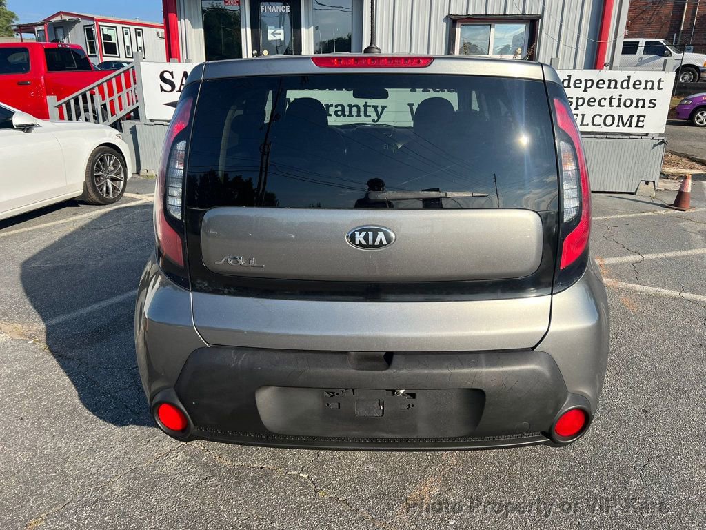 Used 2015 Kia Soul + image 5