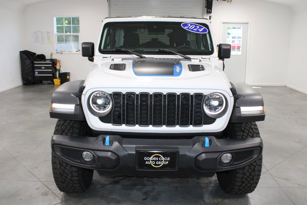 Used 2024 Jeep Wrangler Unlimited Rubicon 4xe AWD/4WD image 3