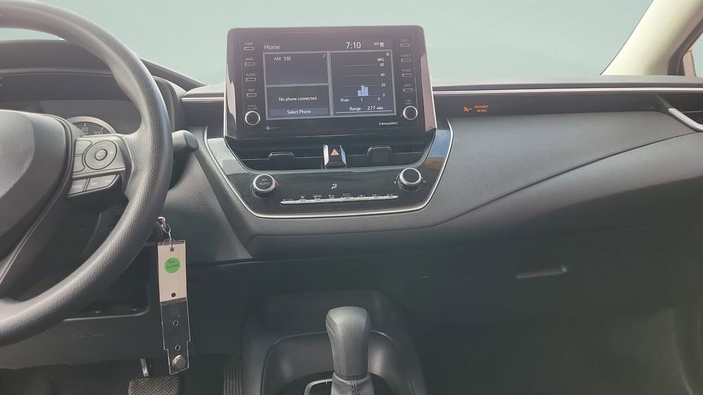 Used 2021 Toyota Corolla LE image 22