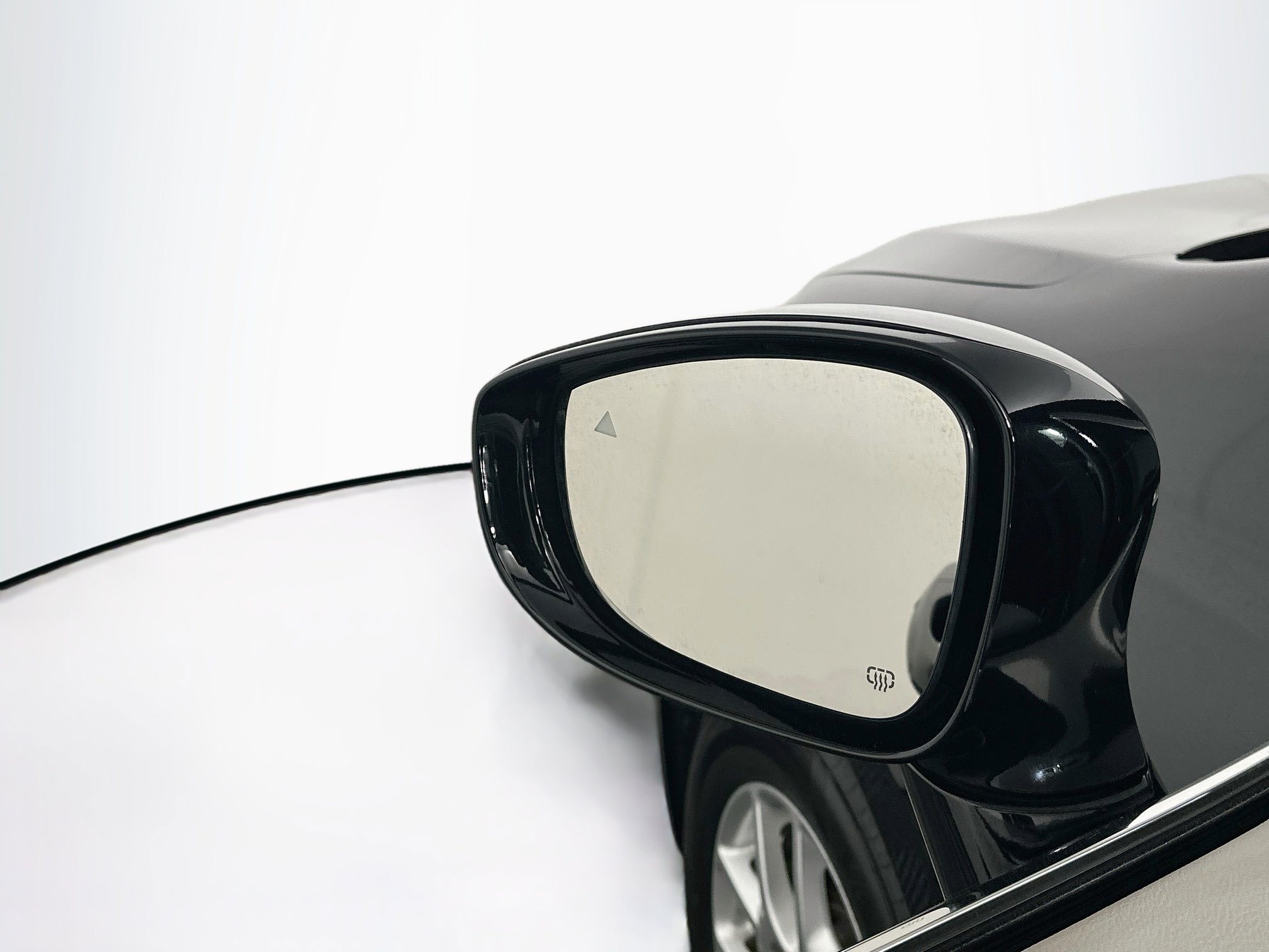 Used 2024 Chrysler Pacifica Touring-L FWD image 16