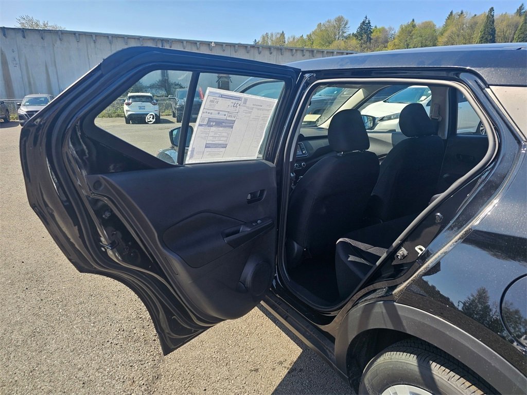 New 2025 Nissan Kicks Play S image 20