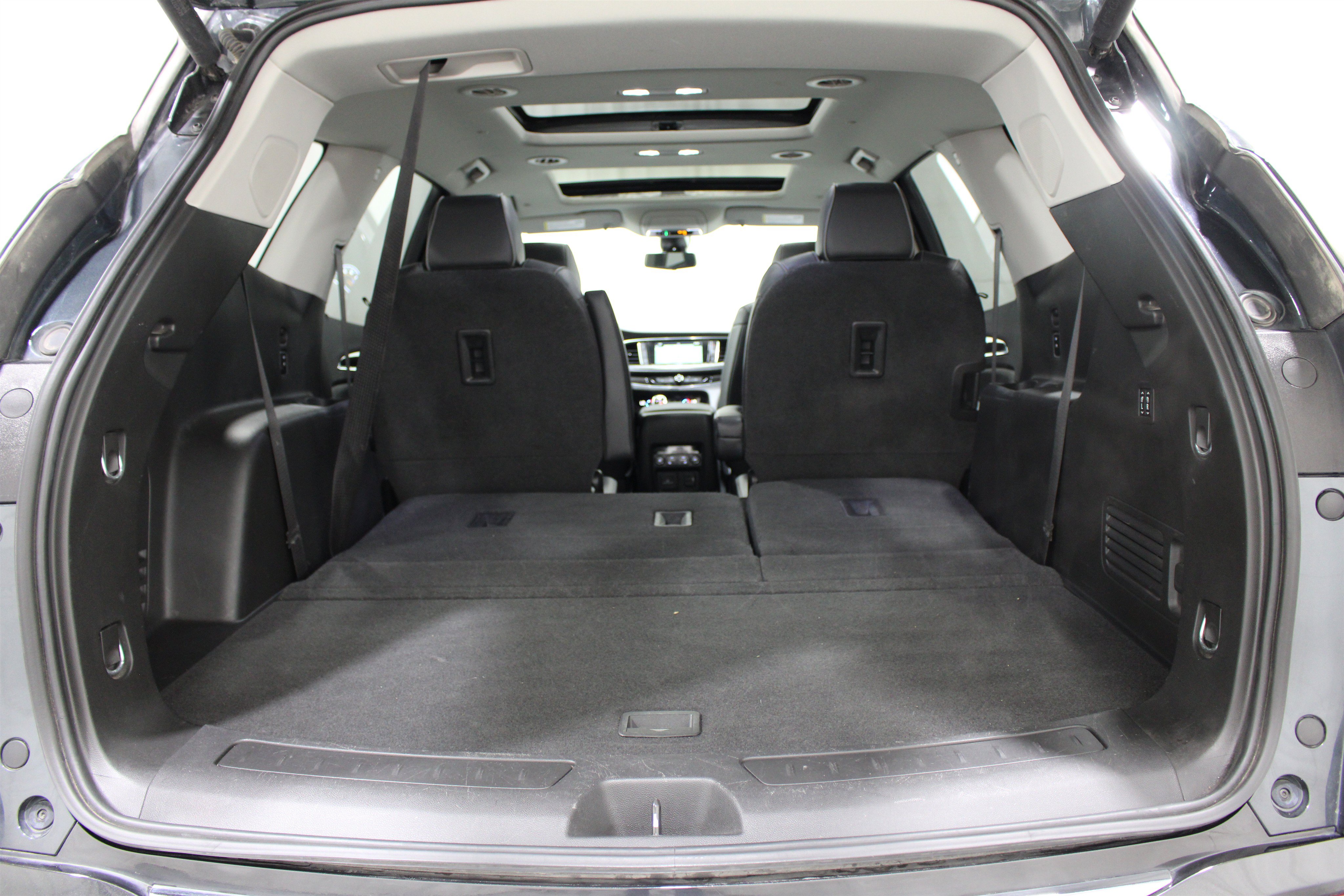 Used 2019 Buick Enclave Avenir w/ Avenir Technology Package FWD image 26