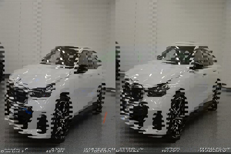 Used 2024 BMW i5 M60 w/ Premium Package image 3