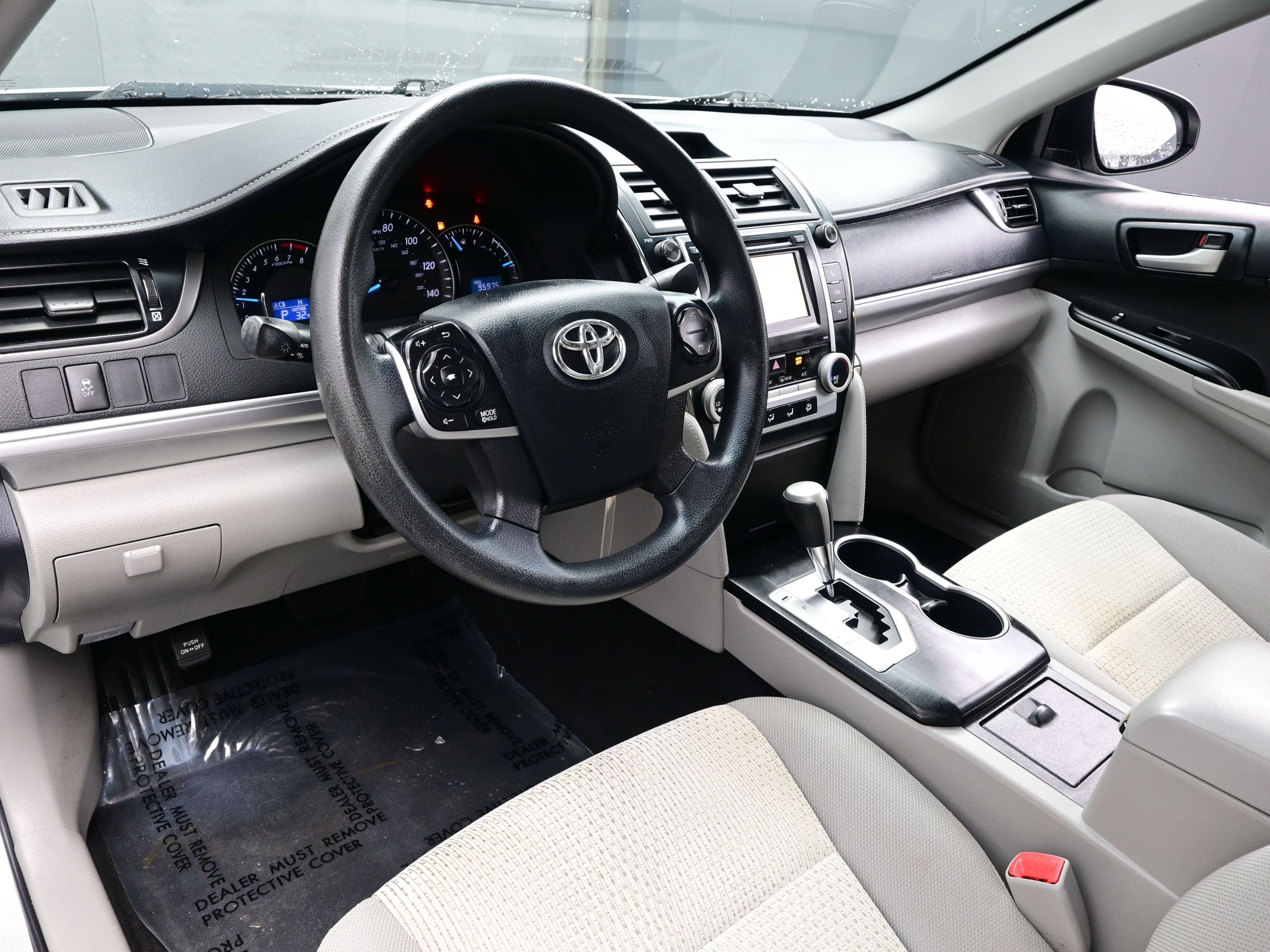 Used 2013 Toyota Camry L image 13