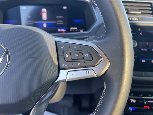 Used 2023 Volkswagen Tiguan SE image 15