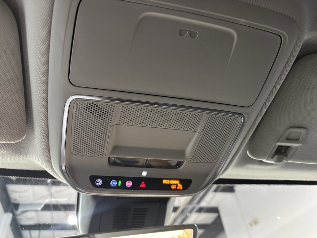 New 2026 GMC Terrain Denali w/ LPO, Floor Liner Package image 23