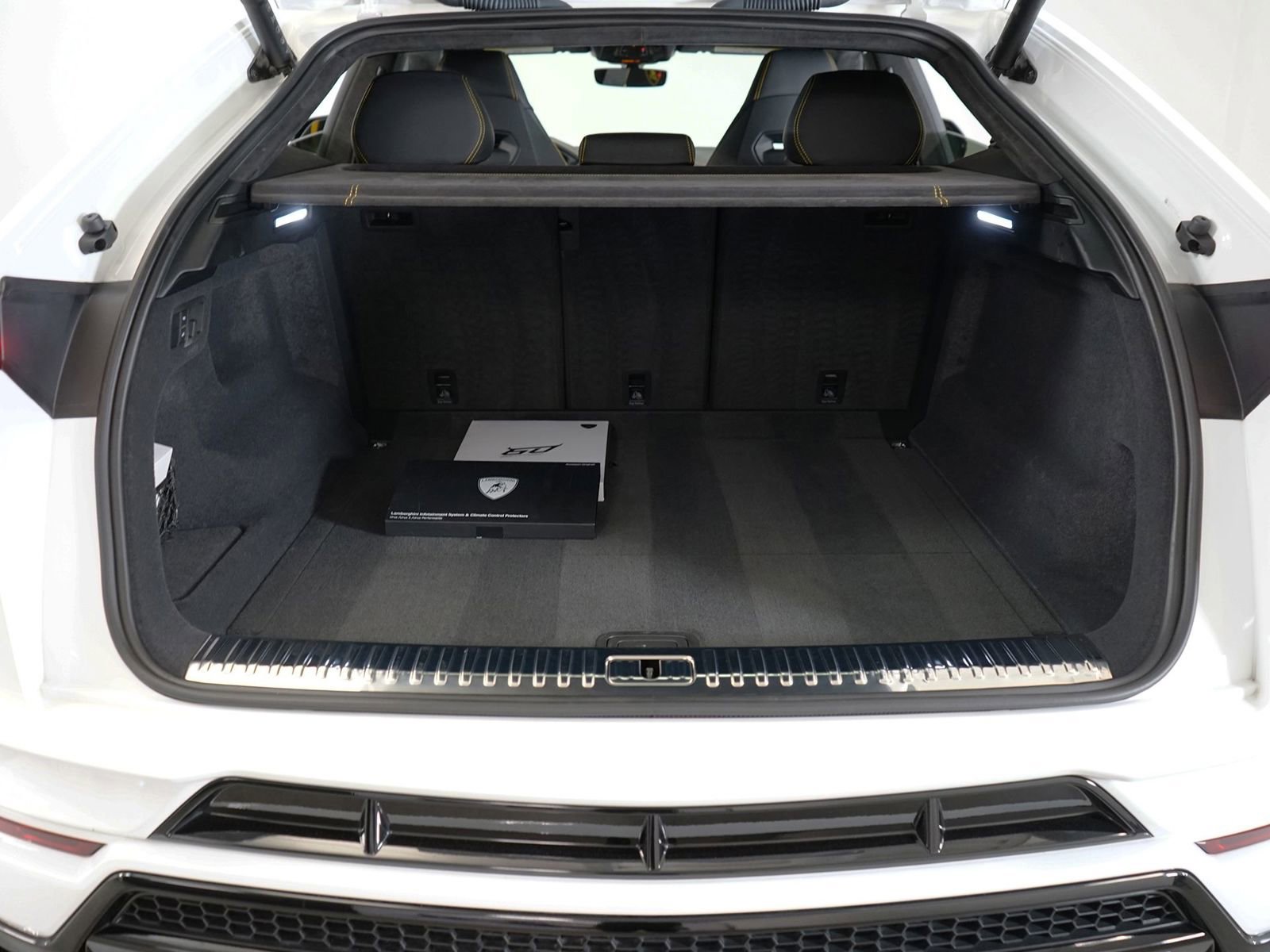 Used 2024 Lamborghini Urus S image 26