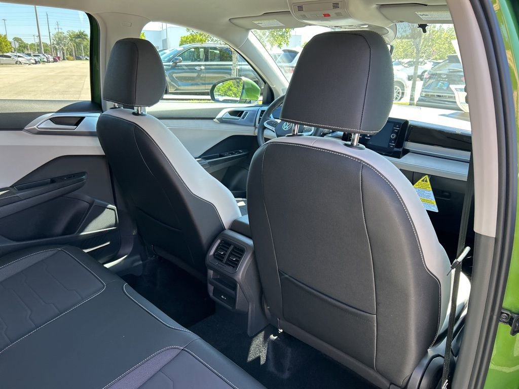 Used 2025 Volkswagen Taos SE image 42