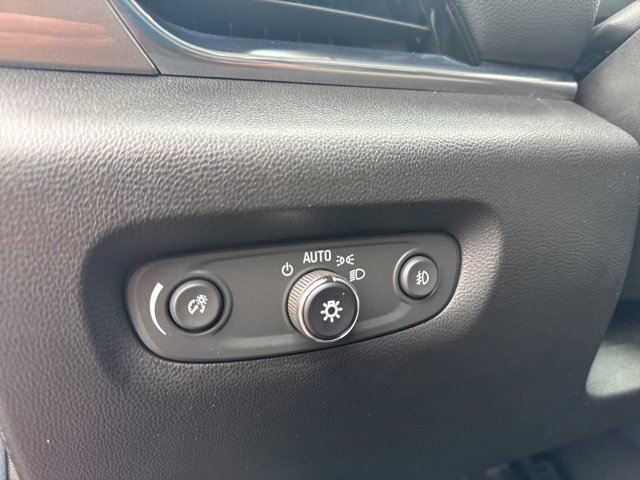 Used 2019 Chevrolet Traverse LT image 10