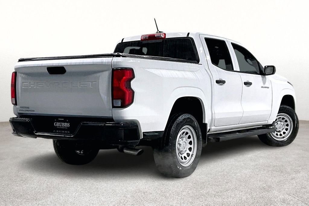 Used 2025 Chevrolet Colorado W/T image 2