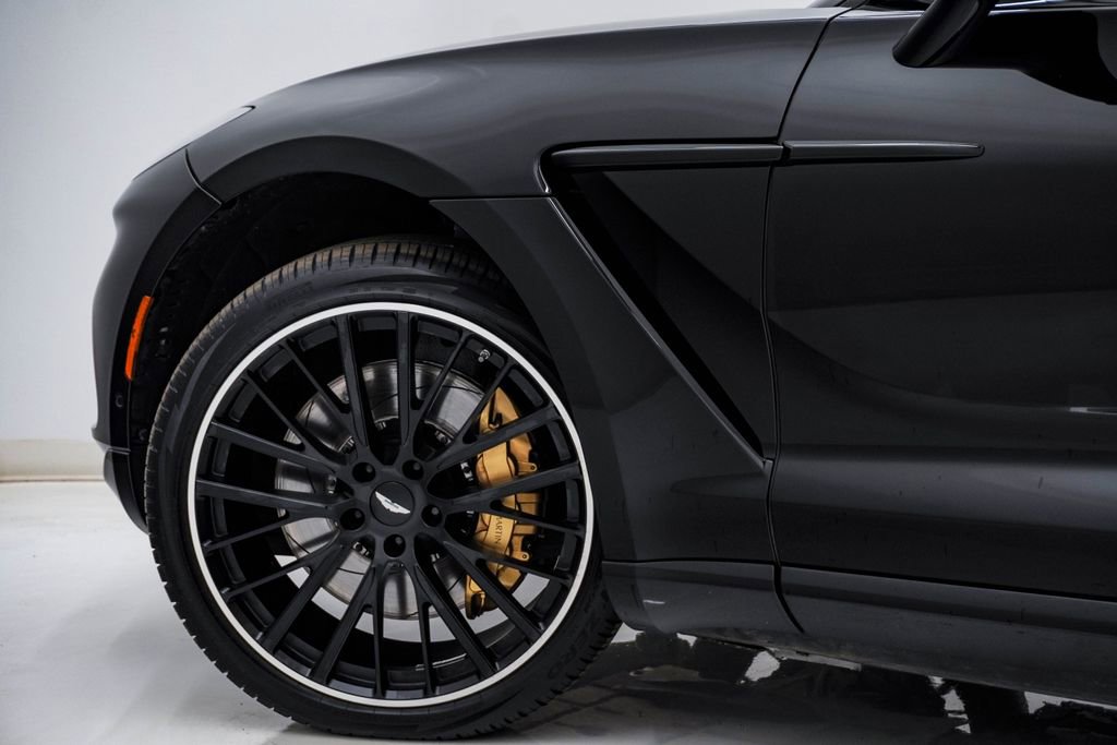 Used 2023 Aston Martin DBX AWD/4WD image 14