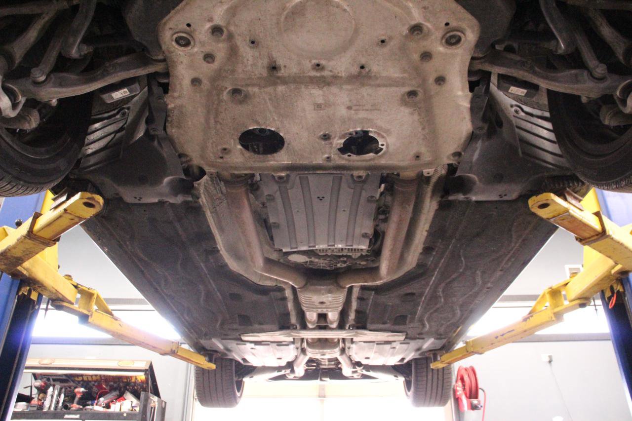 Used 2023 BMW 760i xDrive w/ Executive Package image 95