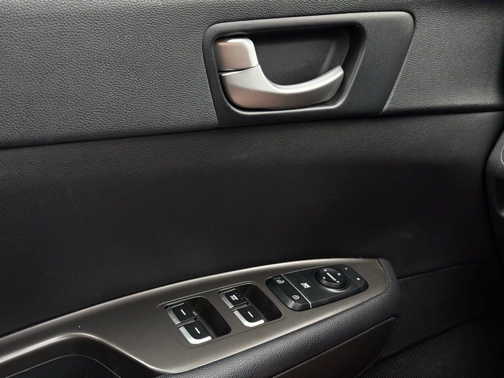 Certified 2019 Kia Optima LX image 13
