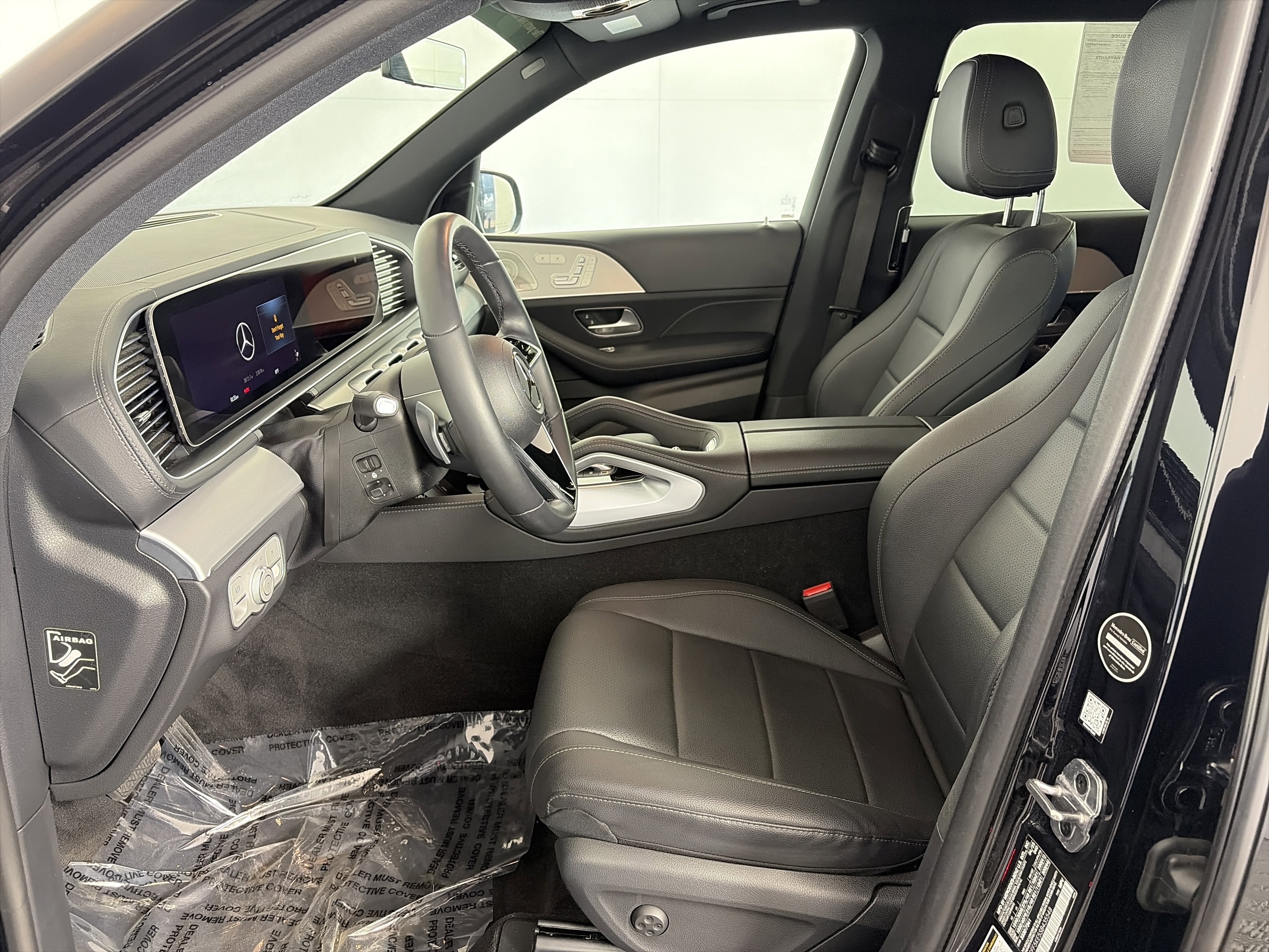 Certified 2025 Mercedes-Benz GLS 450 4MATIC image 6