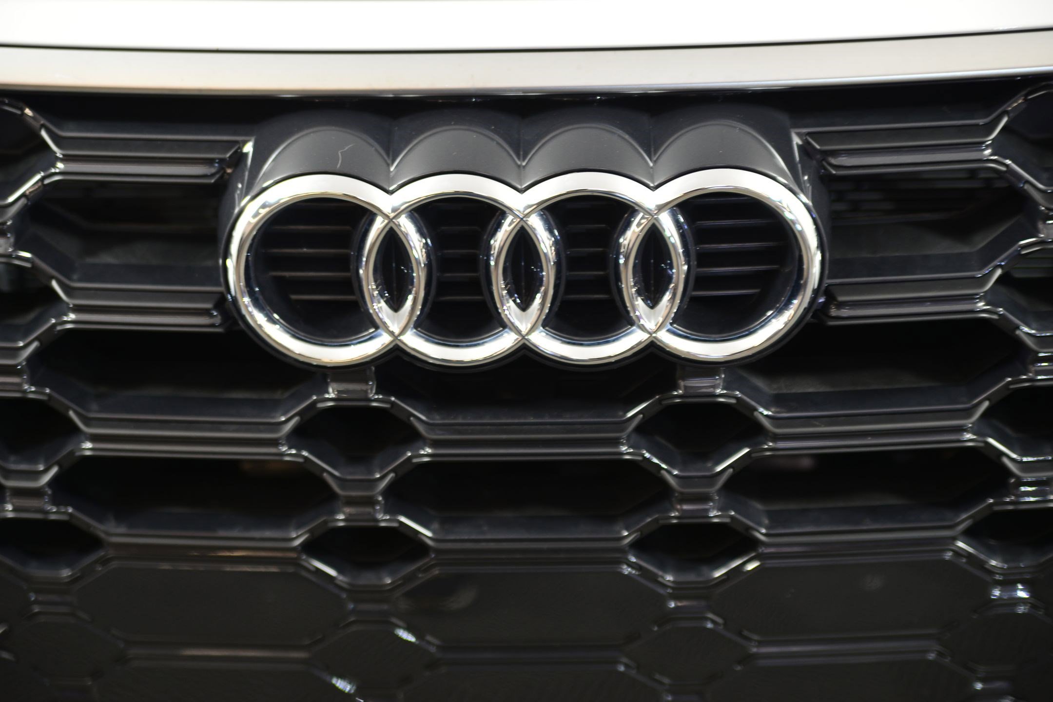 Certified 2025 Audi Q5 e Premium image 15