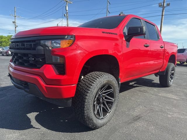 Used 2022 Chevrolet Silverado 1500 Custom w/ LPO, Dark Essentials Package AWD/4WD image 7