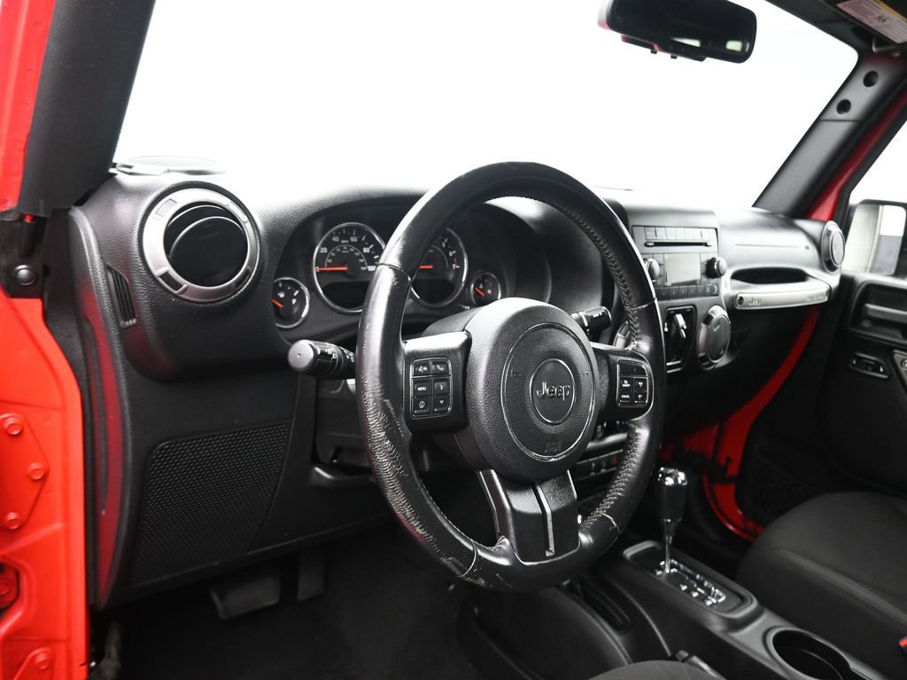 Used 2017 Jeep Wrangler Unlimited Willys image 12