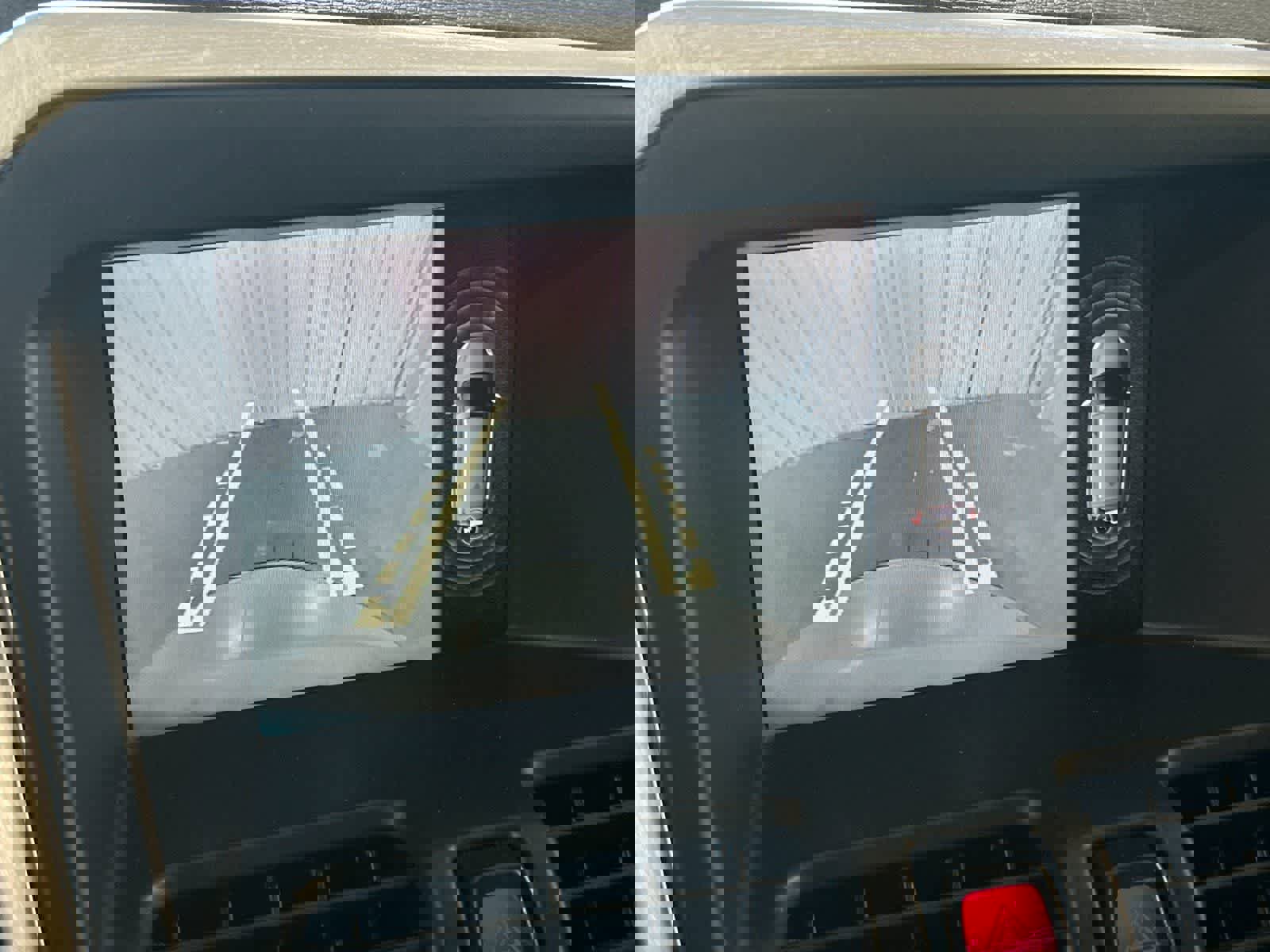 Used 2015 Volvo XC60 T6 Platinum image 20