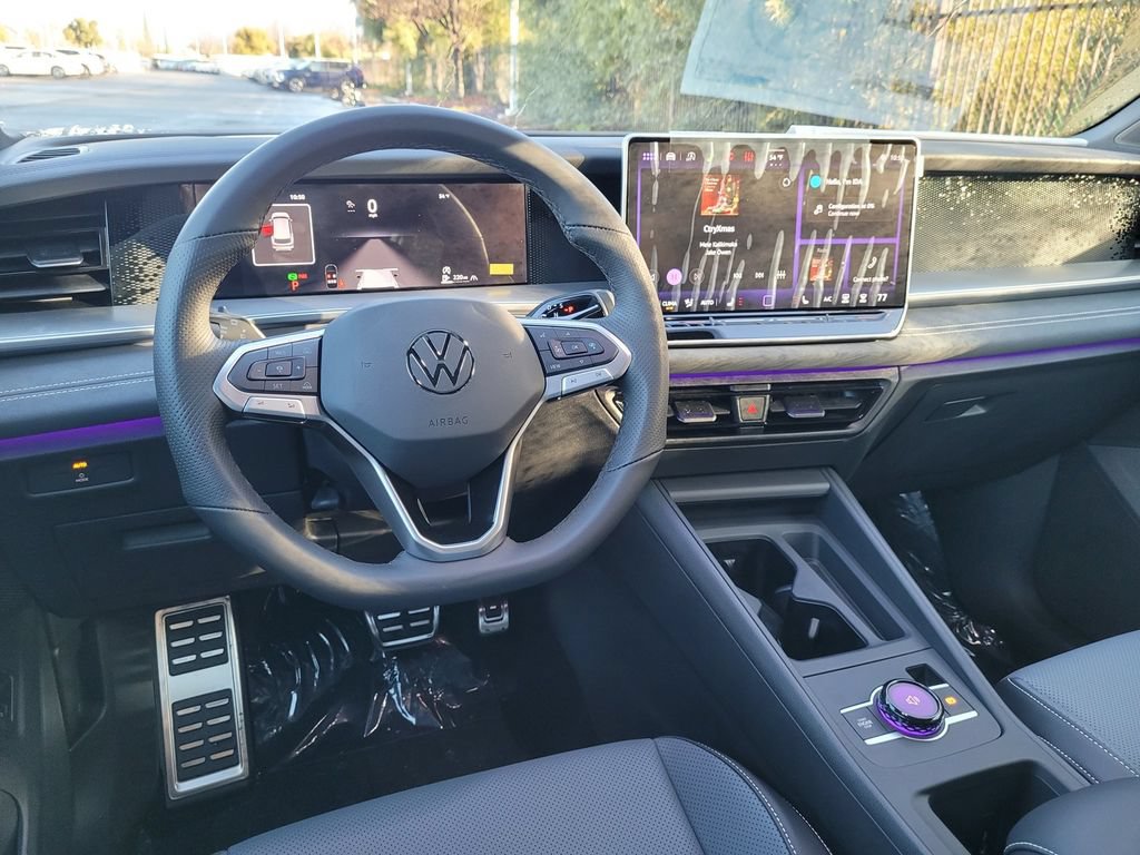 New 2026 Volkswagen Tiguan SE R-Line AWD/4WD image 18
