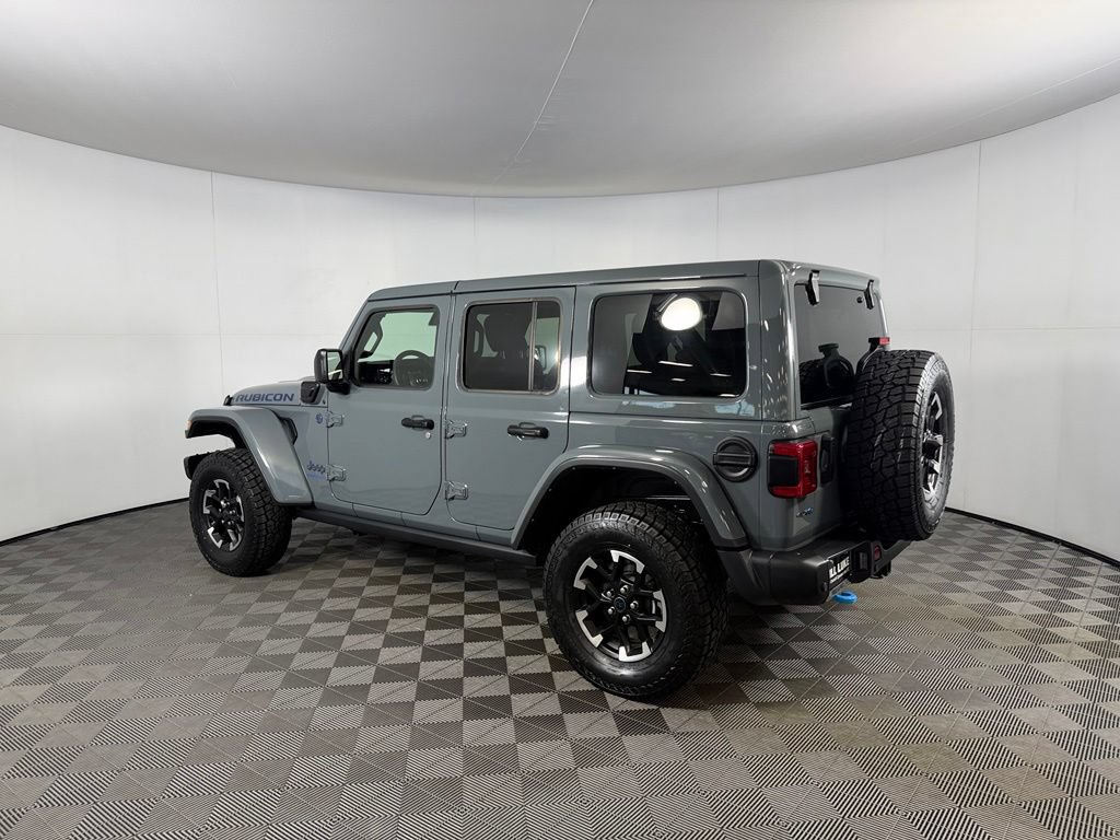 Used 2024 Jeep Wrangler Unlimited Rubicon 4xe AWD/4WD image 9
