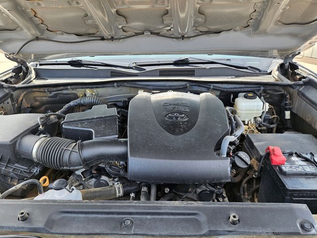 Used 2020 Toyota Tacoma TRD Off-Road image 21