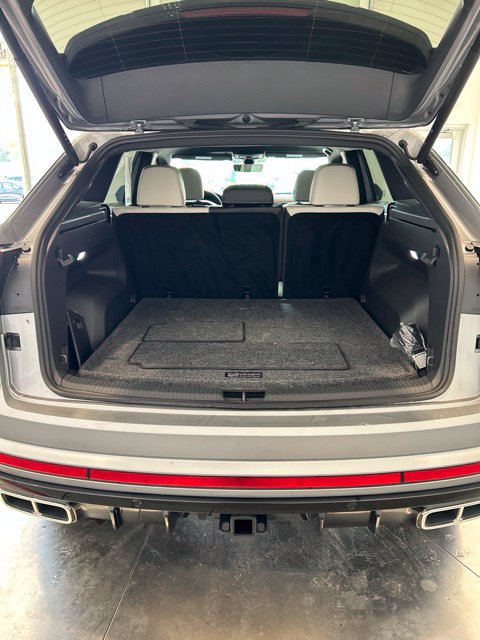 Used 2024 Volkswagen Atlas Cross Sport SEL Premium R-Line AWD/4WD image 7