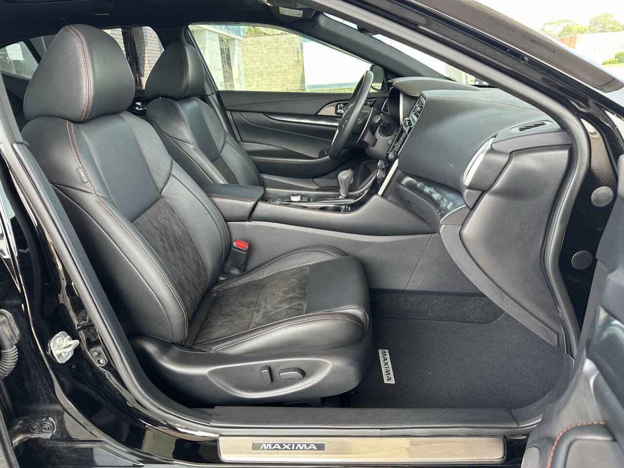 Used 2019 Nissan Maxima SR image 40