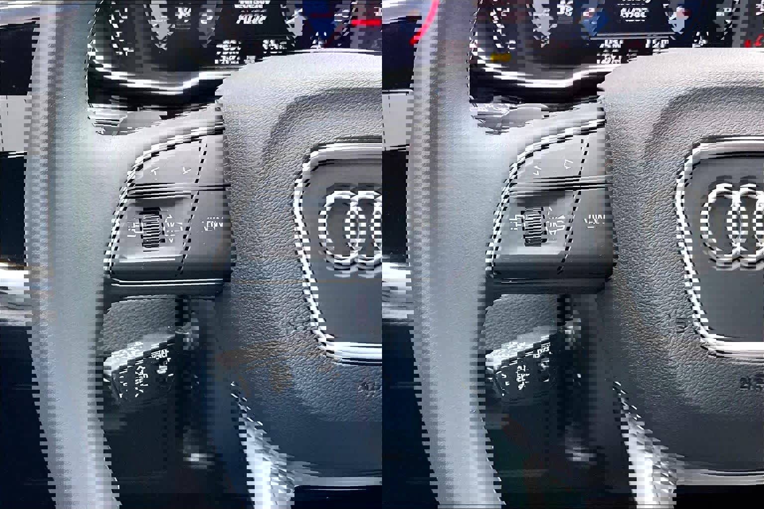 Used 2024 Audi Q3 2.0T Premium image 24