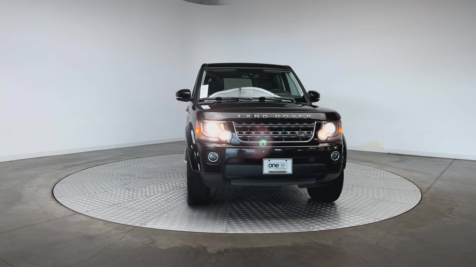 Used 2016 Land Rover LR4 AWD/4WD image 3