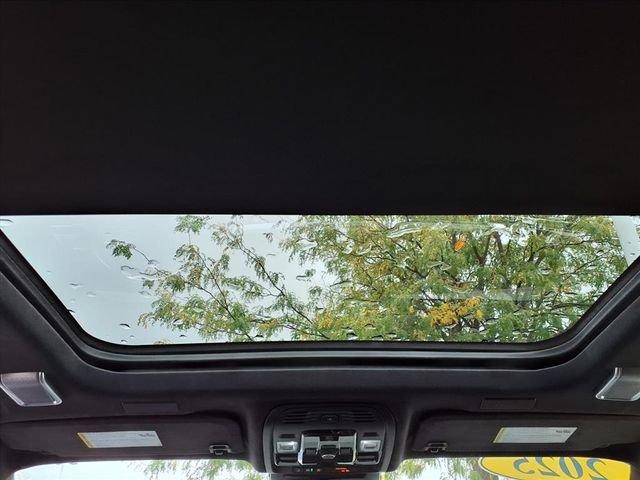 Used 2025 Cadillac Escalade Sport Platinum w/ LPO, Floor Liner Package image 5