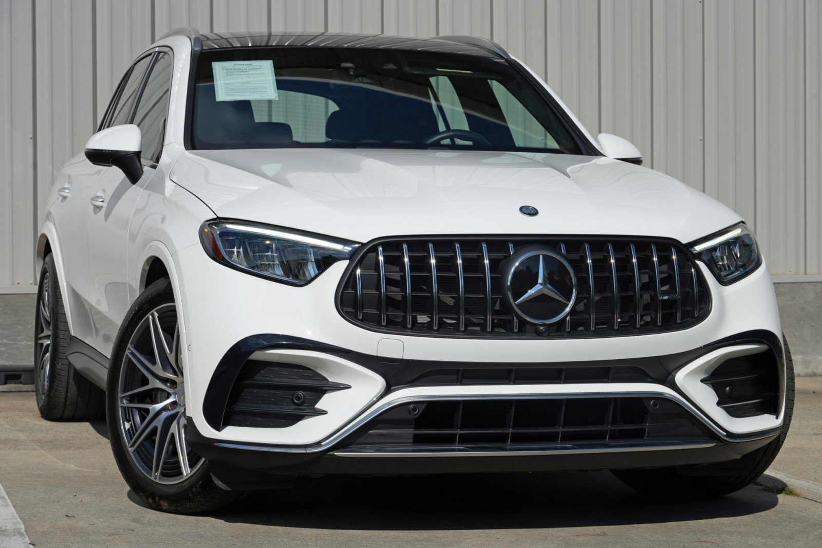 Used 2024 Mercedes-Benz GLC 43 AMG 4MATIC image 4
