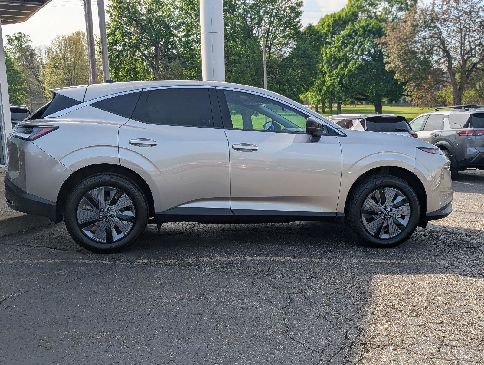 Used 2026 Nissan Murano SL AWD/4WD image 9