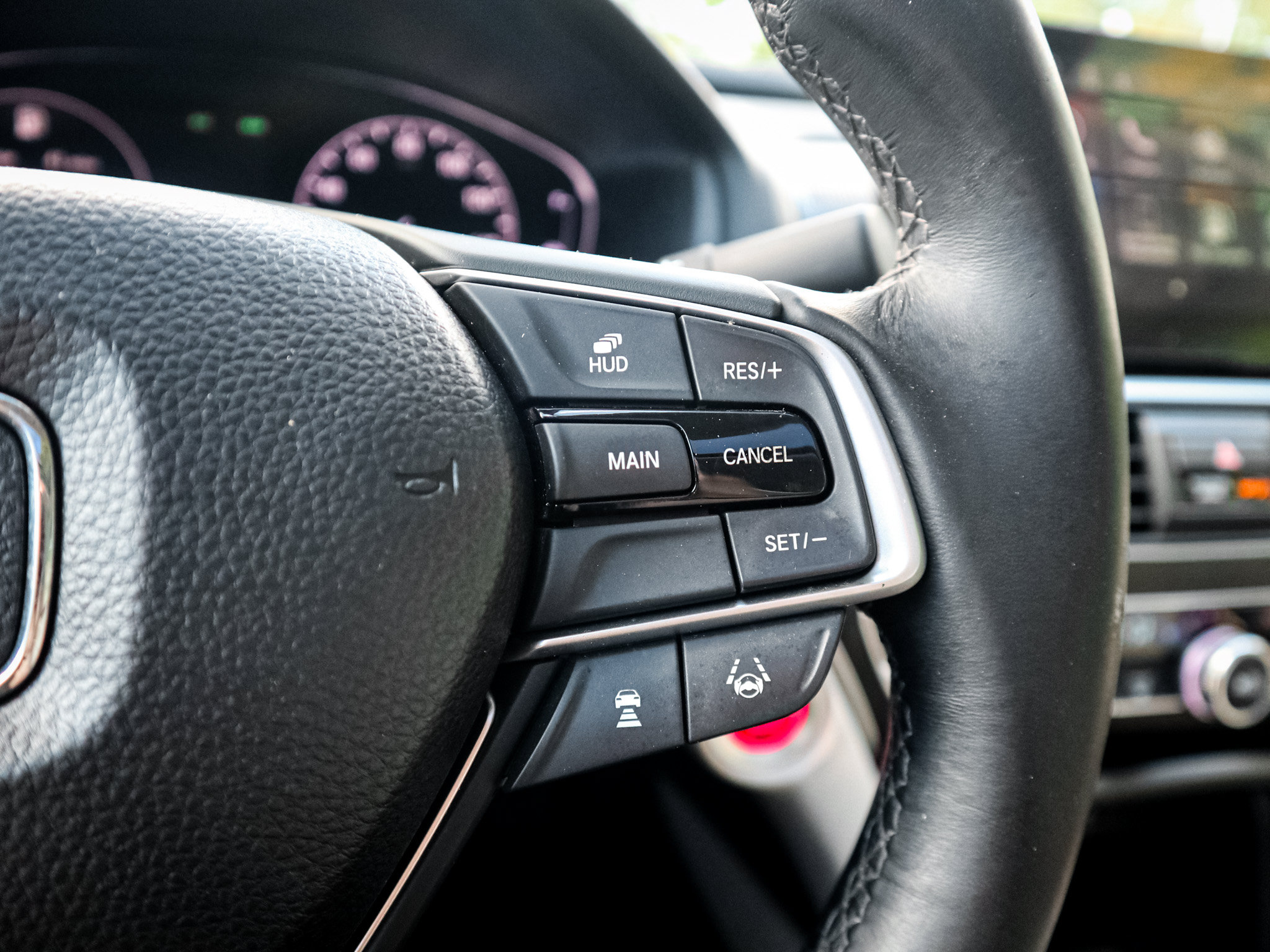 Used 2018 Honda Accord Touring image 20