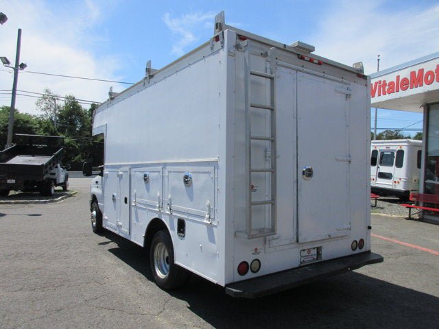 Used 2016 Ford E-350 and Econoline 350 Super Duty w/ Power Windows & Locks Group RWD image 3