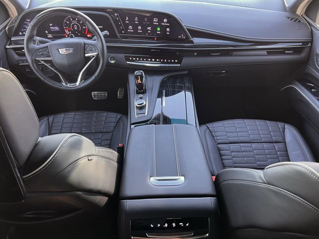Used 2024 Cadillac Escalade ESV V image 10