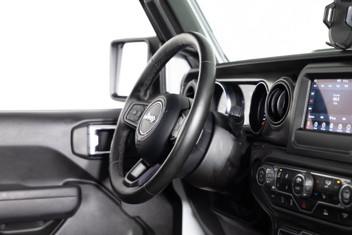 Used 2022 Jeep Gladiator Sport AWD/4WD image 23