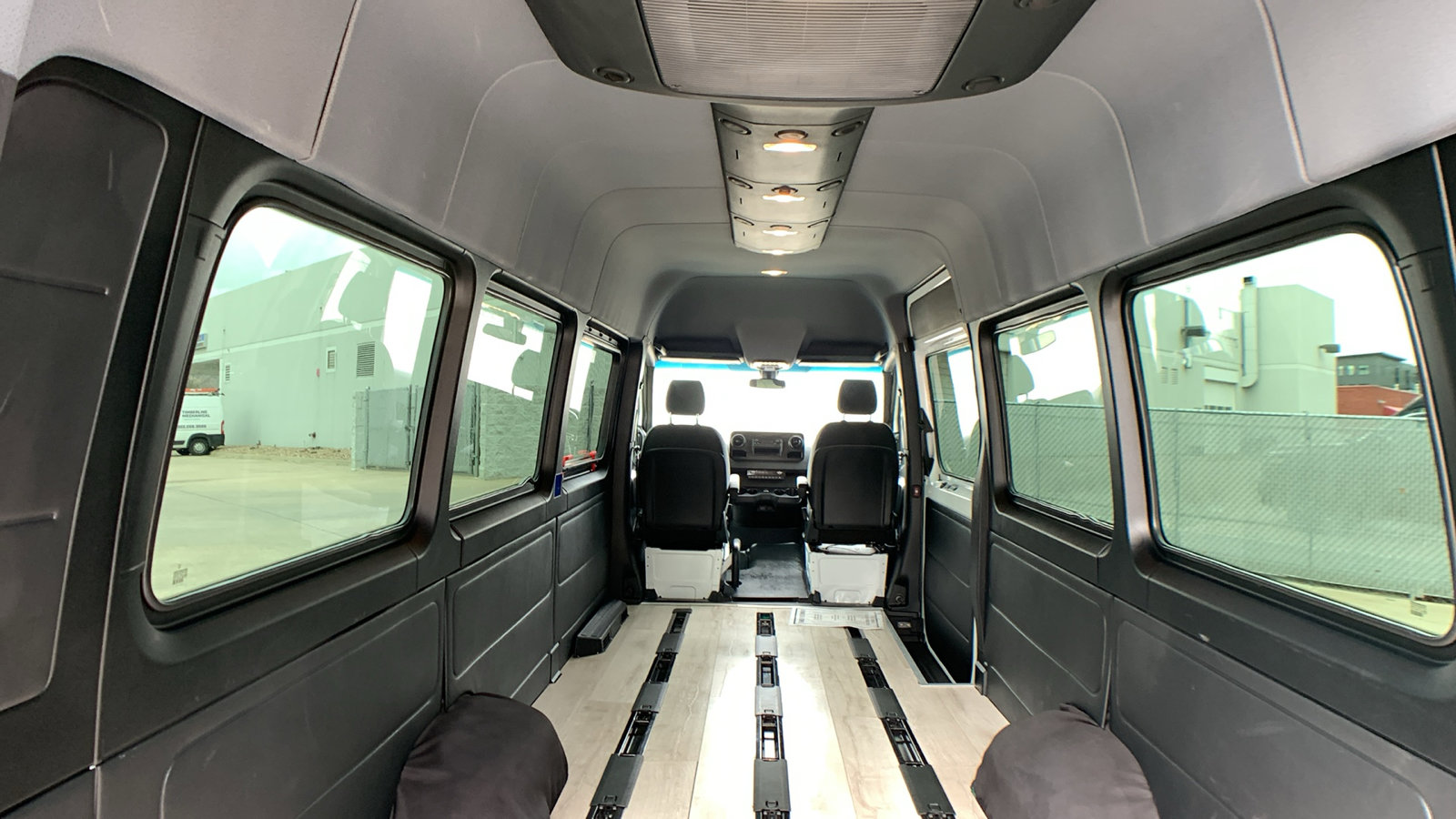 Used 2020 Mercedes-Benz Sprinter 3500 image 23