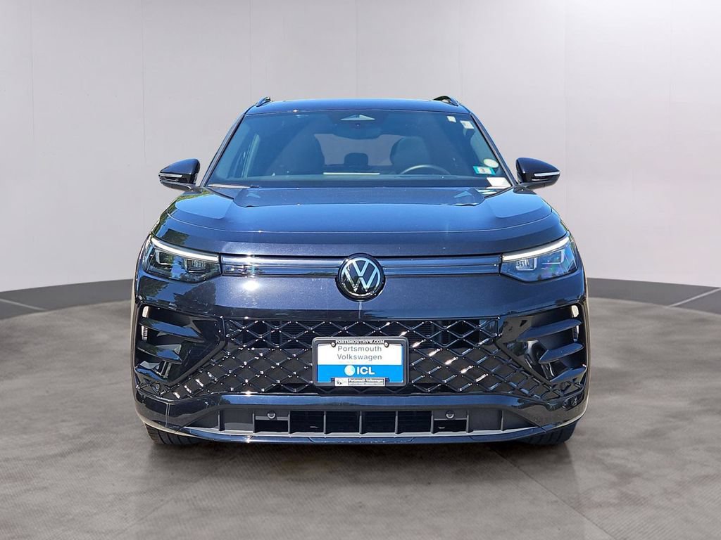 Used 2026 Volkswagen Tiguan SE R-Line AWD/4WD image 2