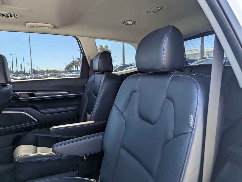 Used 2024 Kia Telluride S w/ S Sunroof Package image 19