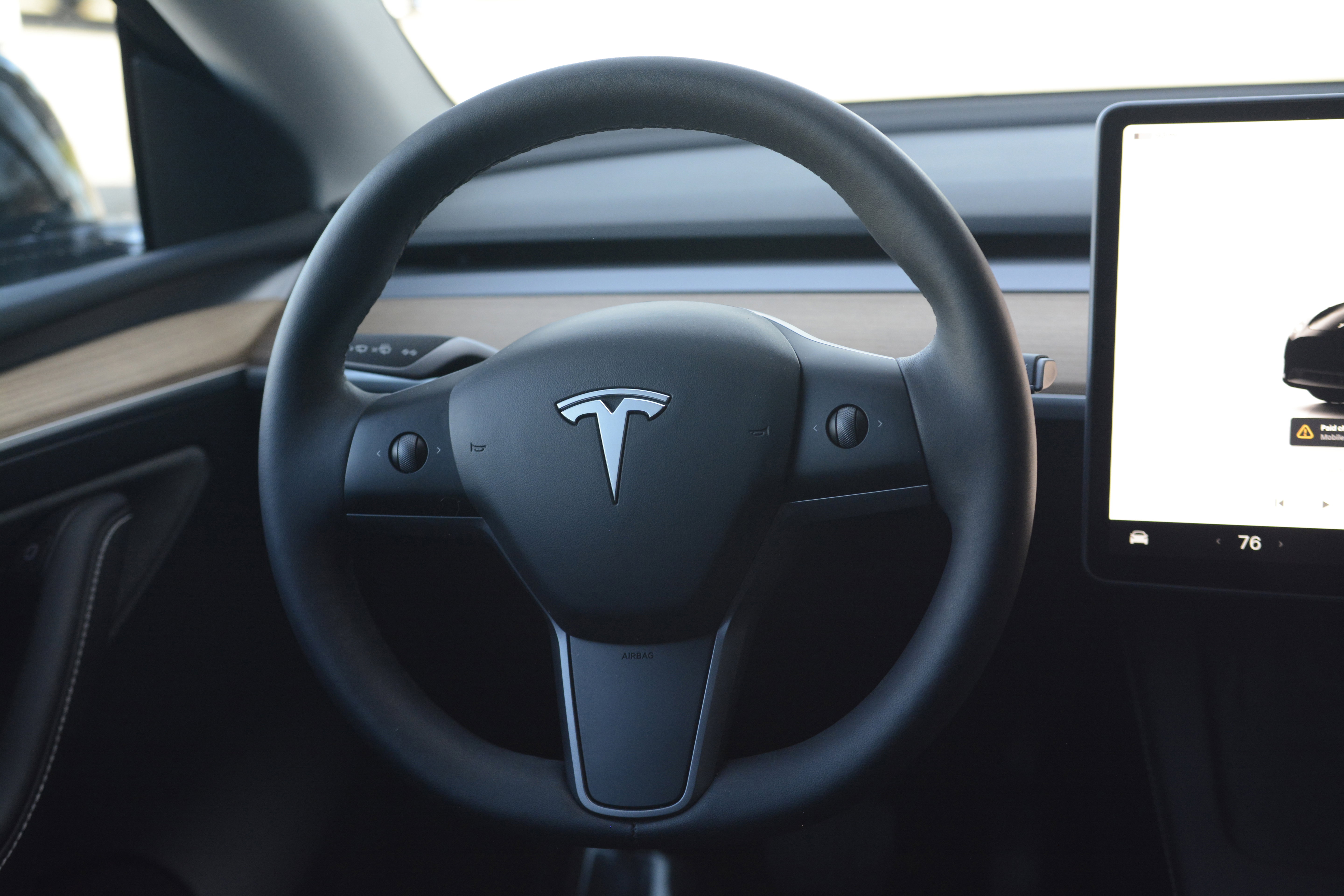 Used 2023 Tesla Model Y Long Range image 15