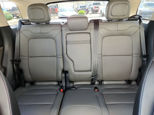 Used 2024 Lincoln Corsair Reserve w/ Equipment Group 202A image 13