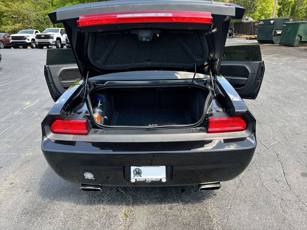 Used 2010 Dodge Challenger SRT8 RWD image 35