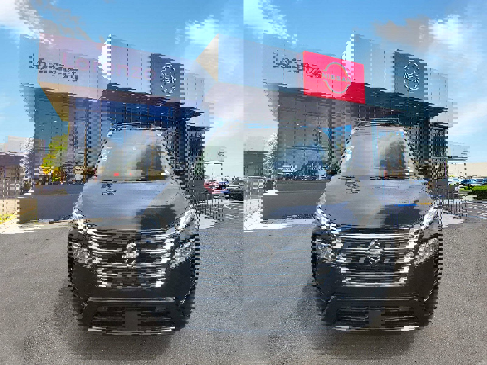 New 2025 Nissan Rogue Platinum w/ Platinum Premium Package image 2