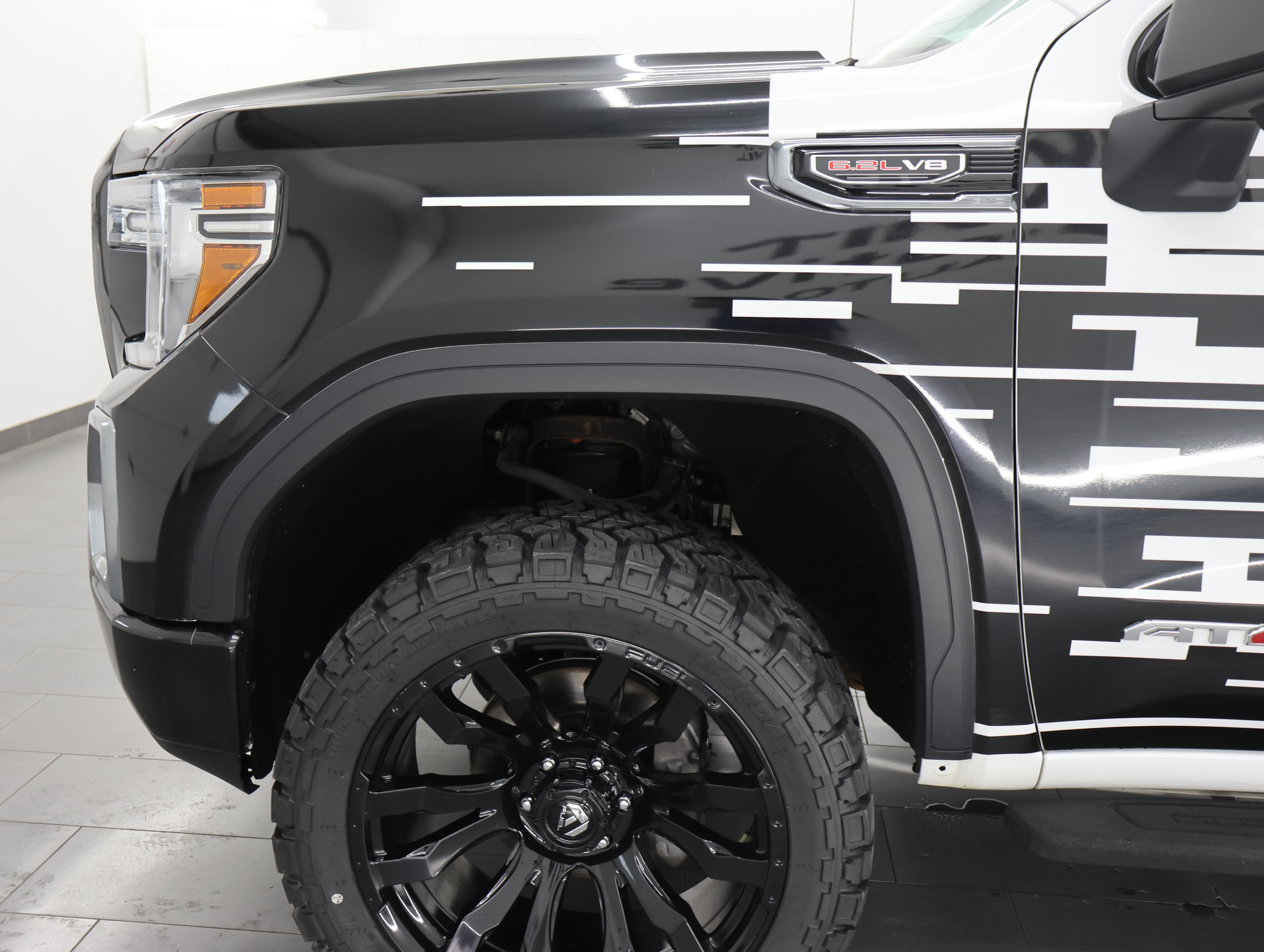 Used 2022 GMC Sierra 1500 AT4 w/ AT4 Premium Package AWD/4WD image 44