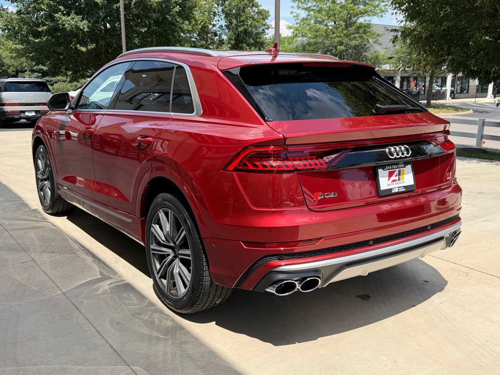 Used 2022 Audi SQ8 Prestige AWD/4WD image 6