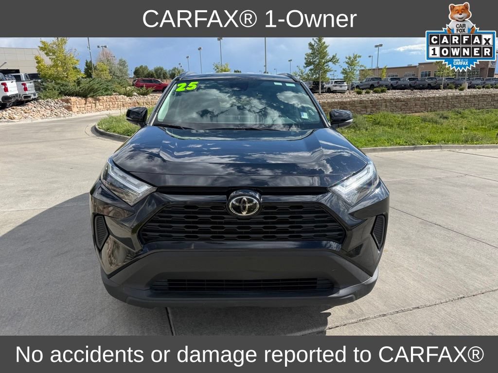 Used 2025 Toyota RAV4 XLE AWD/4WD image 2