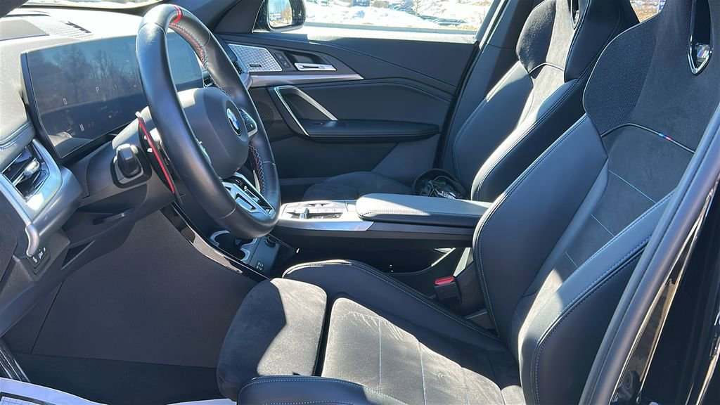 Used 2024 BMW X1 M35i w/ Premium Package image 11