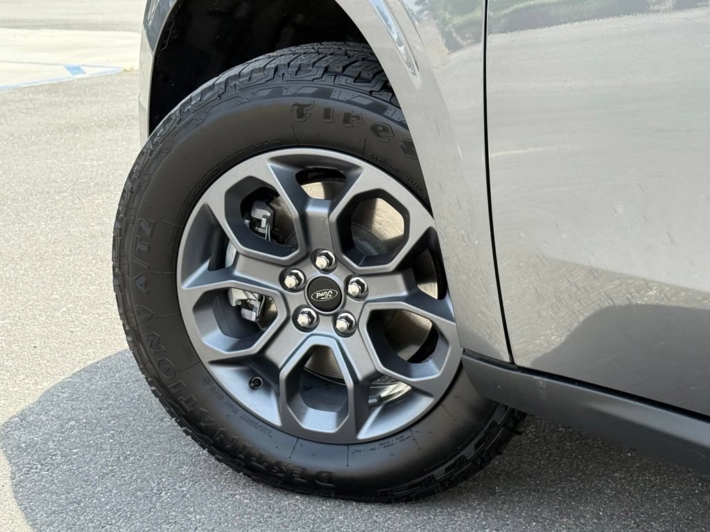 Used 2025 Ford Maverick XLT w/ Equipment Group 301A AWD/4WD image 19